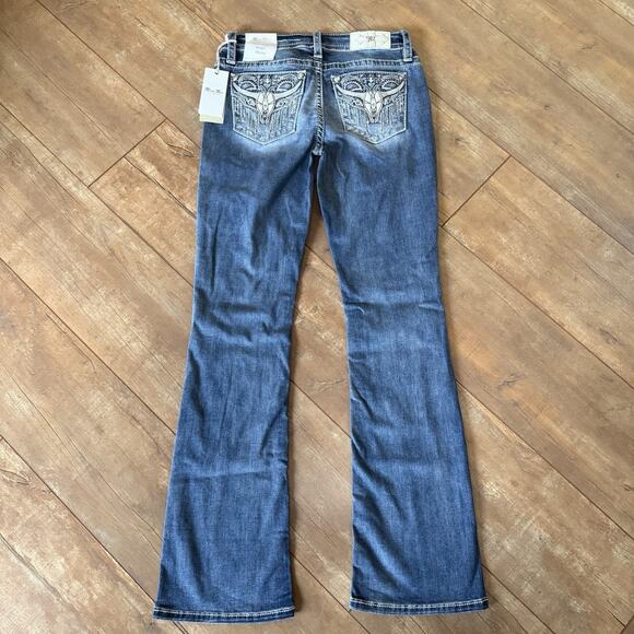 Miss Me Mid-Rise Boot Jeans 28x34 NWT Longhorn Skull Embroidered Pockets M9437B1 - Picture 4 of 10